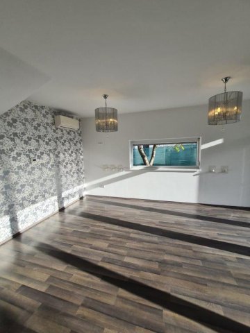 Kiadó családi ház, albérlet, Budapesten, III. kerületben