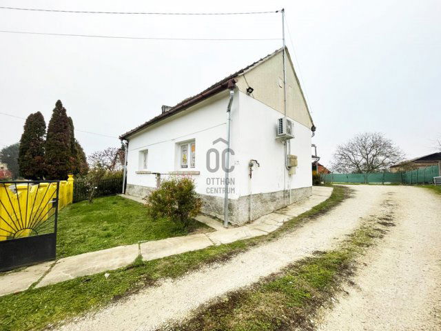 Eladó családi ház, Zalakaroson 39.9 M Ft, 2 szobás