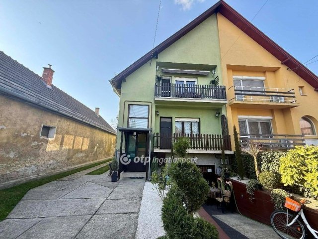 Eladó ikerház, Dunaharasztin 132.5 M Ft, 4 szobás