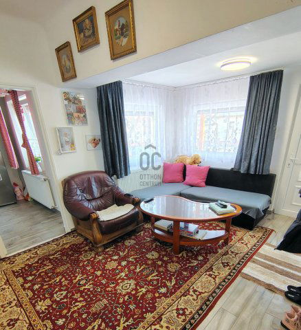 Eladó családi ház, Törtelen 33.9 M Ft, 3 szobás