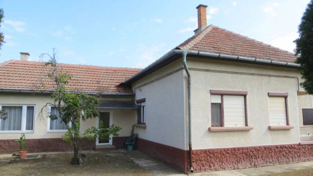 Eladó családi ház, Csanádapácán 20.75 M Ft, 2+2 szobás