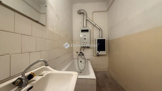 Eladó téglalakás, Szombathelyen 50.7 M Ft, 3 szobás