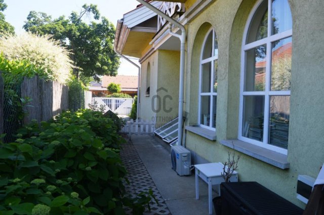 Eladó ikerház, Budapesten, XVIII. kerületben 195 M Ft, 5 szobás