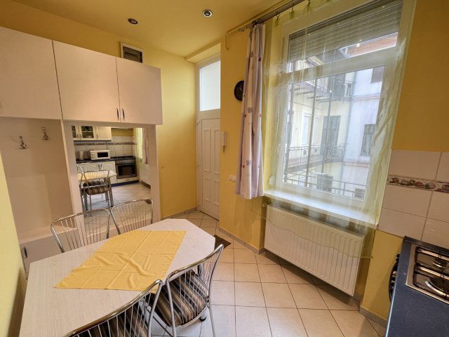 Kiadó téglalakás, albérlet, Kaposváron 145 E Ft / hó, 2 szobás