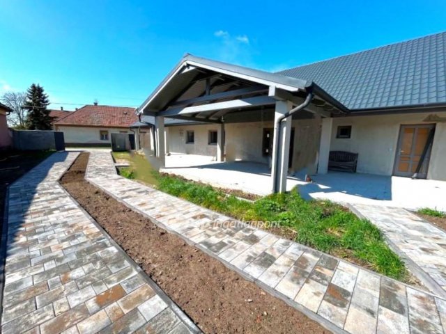 Eladó családi ház, Nagykőrösön 86 M Ft, 3 szobás