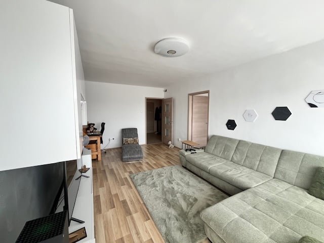 Eladó téglalakás, Pécsváradon 64.5 M Ft, 3 szobás