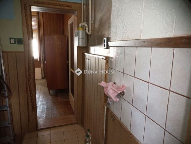 Eladó téglalakás, Zalaegerszegen 19 M Ft, 1 szobás