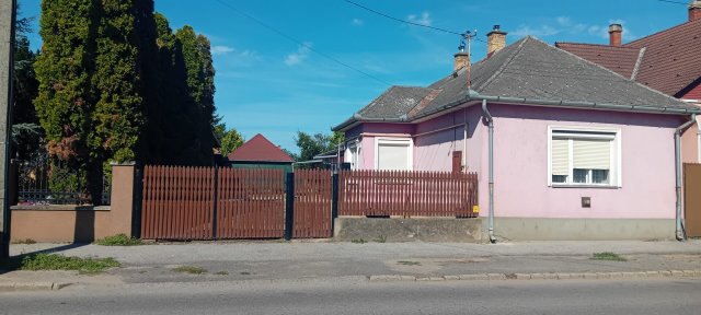 Eladó családi ház, Kisvárdán 40.9 M Ft, 3 szobás