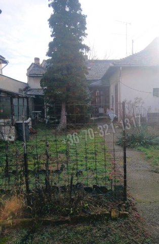 Eladó családi ház, Budapesten, XV. kerületben, Bocskai utcában