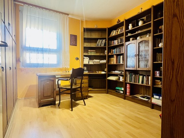 Eladó téglalakás, Zalaegerszegen 38 M Ft, 3 szobás