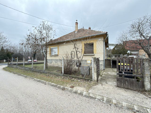 Eladó családi ház, Győrött 80 M Ft, 3 szobás