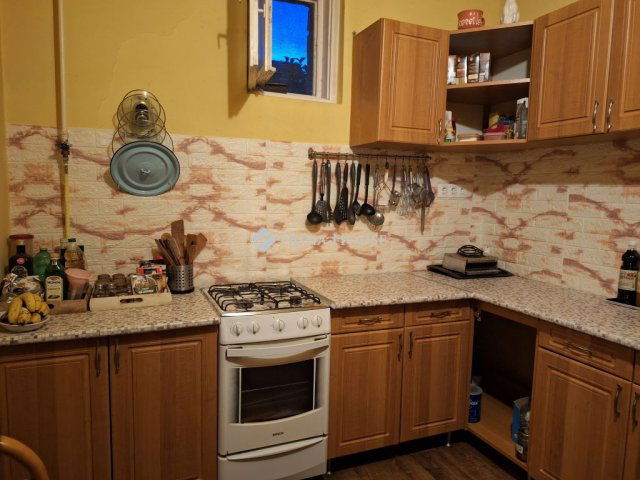 Eladó családi ház, Baracskán 57.9 M Ft, 4 szobás