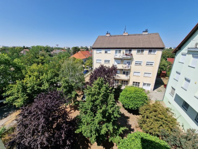 Eladó téglalakás, Budapesten, XXI. kerületben, Ív utcában