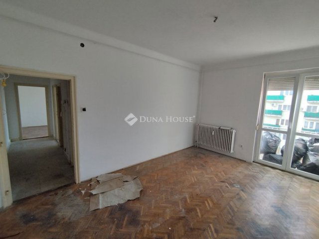 Eladó téglalakás, Tatabányán 36.49 M Ft, 2 szobás