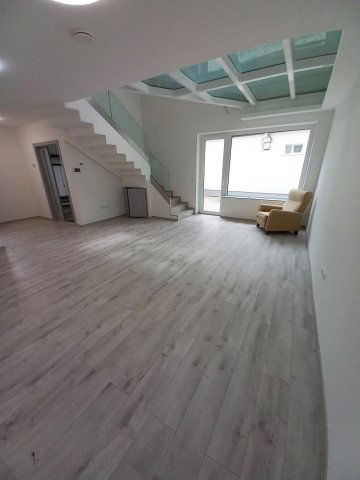 Kiadó téglalakás, albérlet, Gödöllőn 480 E Ft / hó, 3 szobás