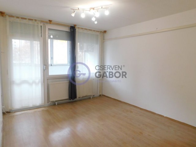 Eladó panellakás, Debrecenben 55.9 M Ft, 2 szobás