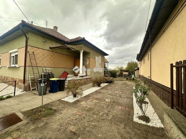 Eladó családi ház, Üllőn 85 M Ft, 3 szobás