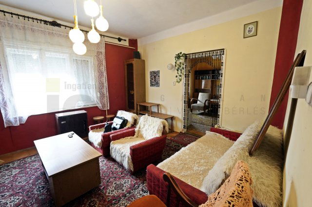 Eladó családi ház, Szegeden 59.9 M Ft, 3 szobás