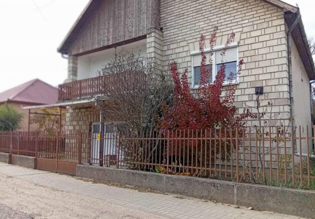 Eladó családi ház, Balkányban 37.9 M Ft, 5 szobás