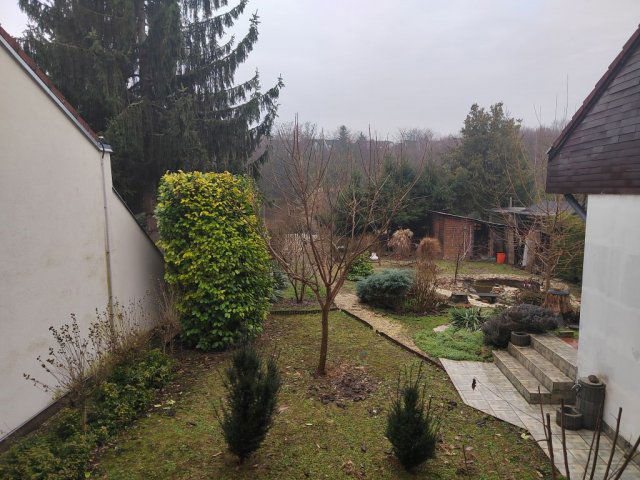 Eladó családi ház, Dunaújvárosban, Tamási Áron utcában 9 M Ft