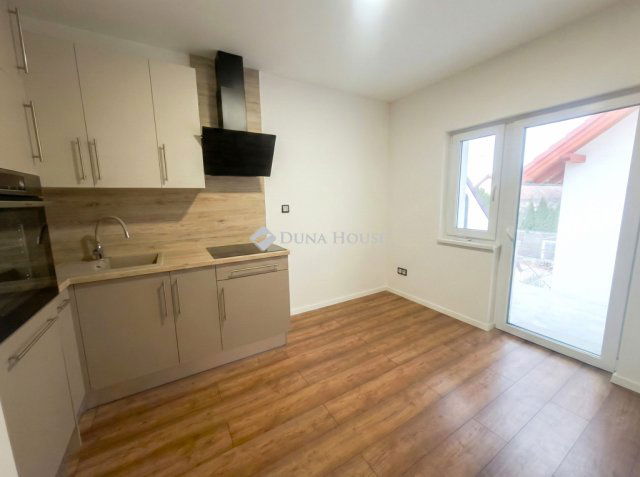 Eladó téglalakás, Budapesten, XVI. kerületben 69.9 M Ft