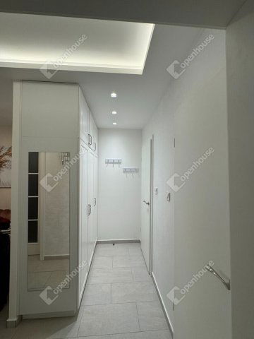 Eladó panellakás, Dunakeszin 92.5 M Ft, 3 szobás