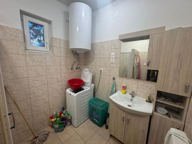 Eladó családi ház, Lesenceistvándon 65 M Ft, 4 szobás