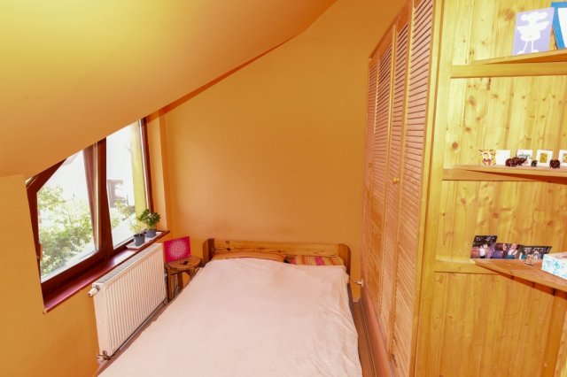 Eladó családi ház, Veszprémben 92.9 M Ft, 2+3 szobás