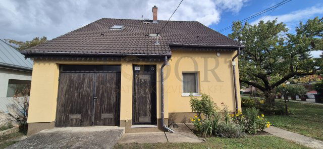 Eladó családi ház, Budapesten, XVIII. kerületben 125 M Ft