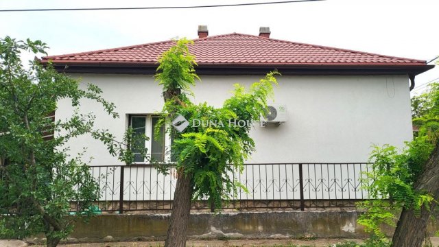 Eladó családi ház, Érden 95 M Ft, 3 szobás