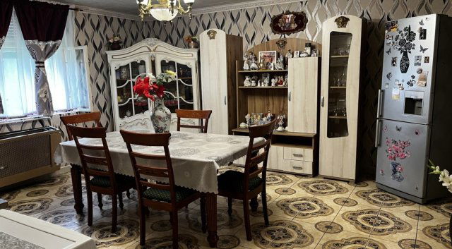 Eladó családi ház, Sarkadon 15 M Ft, 3 szobás