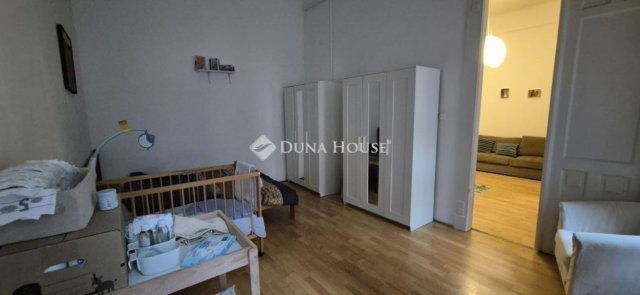 Eladó téglalakás, Budapesten, VII. kerületben 79 M Ft, 2 szobás