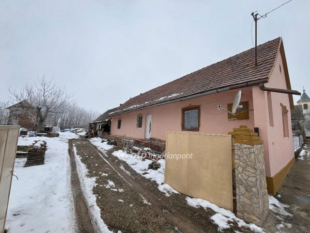 Eladó családi ház, Illocskán 15 M Ft, 2 szobás