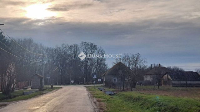 Eladó telek, Kémesen 1.29 M Ft / költözzbe.hu