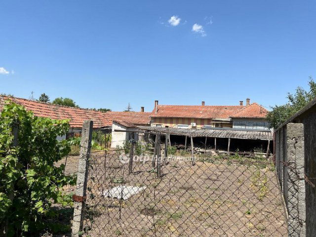 Eladó családi ház, Nagykőrösön 32.9 M Ft, 3 szobás