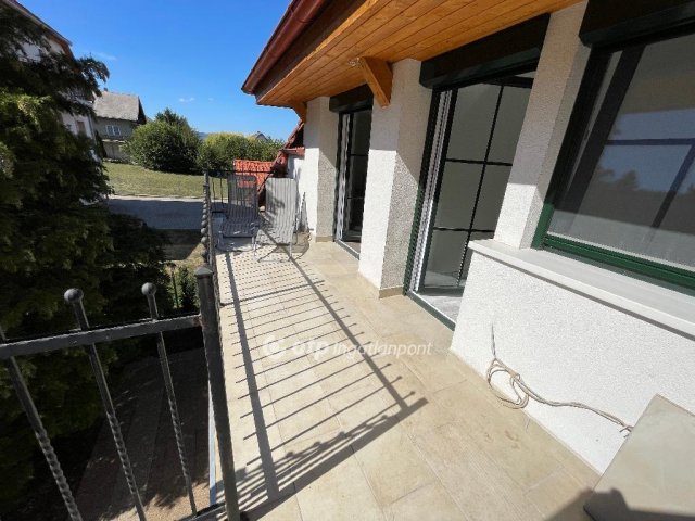 Eladó téglalakás, Fonyódon 79.9 M Ft, 3 szobás