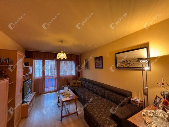 Eladó panellakás, Győrött 47.5 M Ft, 2 szobás