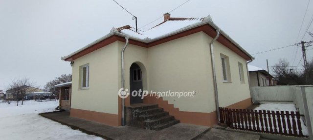 Eladó családi ház, Jánoshidán 36 M Ft, 2+1 szobás