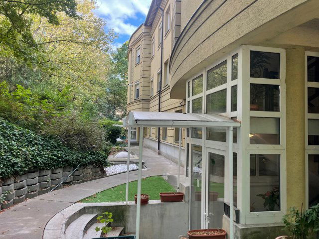 Eladó téglalakás, Budapesten, XI. kerületben 142 M Ft, 3 szobás