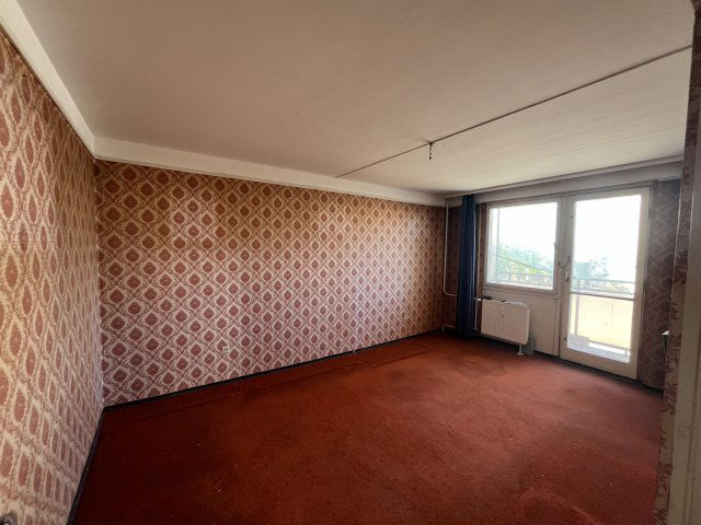 Eladó panellakás, Miskolcon 28.5 M Ft, 3 szobás