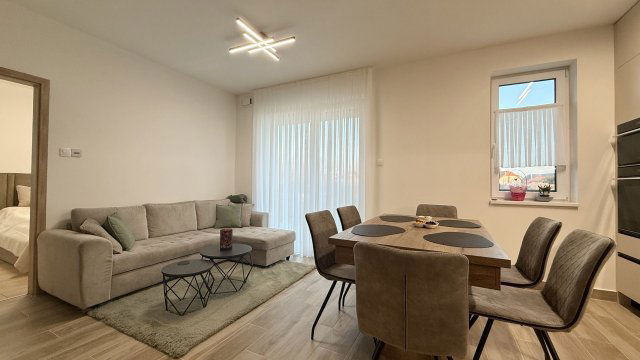 Kiadó téglalakás, albérlet, Debrecenben 400 E Ft / hó, 3 szobás