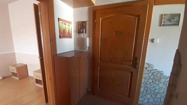 Kiadó panellakás, albérlet, Győrött 150 E Ft / hó, 2+1 szobás