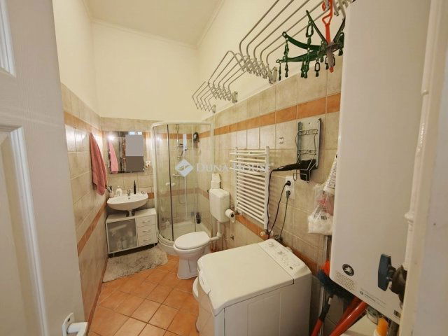 Eladó téglalakás, Budapesten, VIII. kerületben 126.75 M Ft