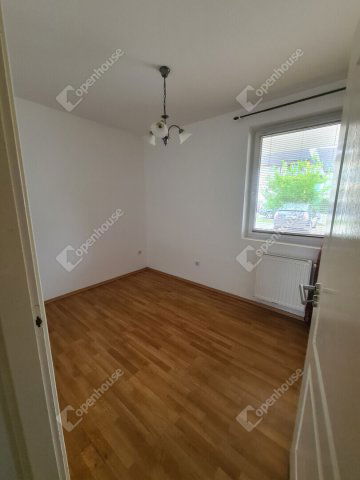 Eladó téglalakás, Mosonmagyaróváron 64.99 M Ft, 3 szobás