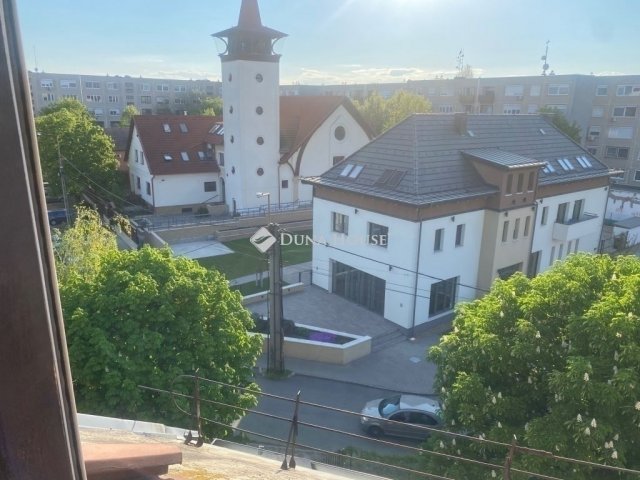 Eladó téglalakás, Szigetszentmiklóson 73.9 M Ft, 2 szobás
