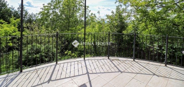 Eladó családi ház, Mogyoródon 189.9 M Ft, 5 szobás