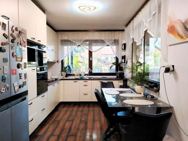 Eladó családi ház, Debrecenben 125 M Ft, 3 szobás