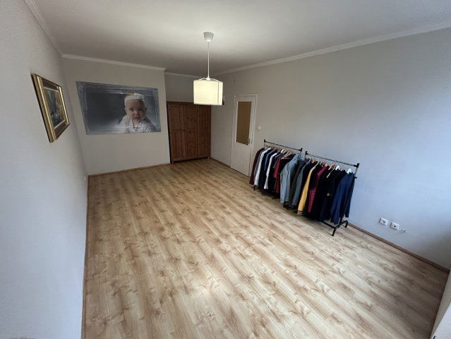 Eladó téglalakás, Debrecenben, Kassai úton 48 M Ft, 1+1 szobás