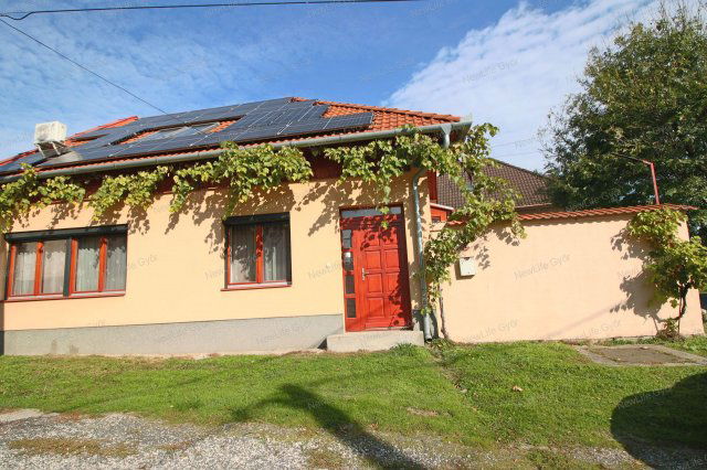 Eladó családi ház, Győrött 99.9 M Ft / költözzbe.hu