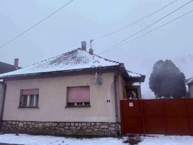 Eladó családi ház, Rábapordányon 29.99 M Ft, 3 szobás